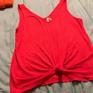 Pink tank top